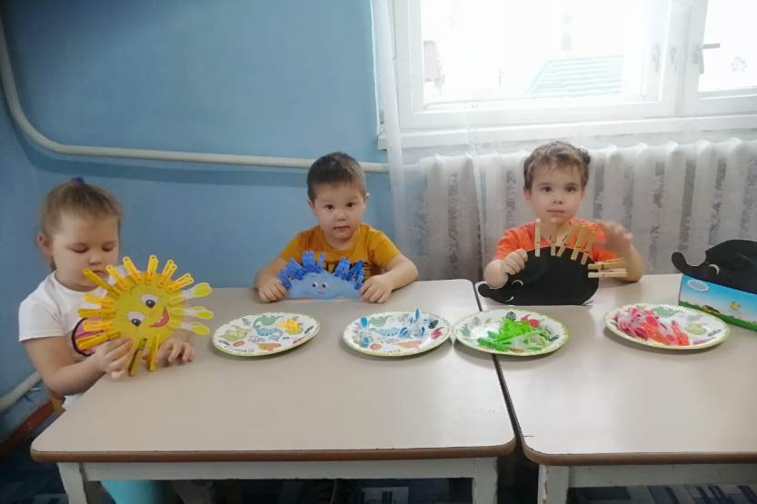 Подробнее о статье Игры с прищепками