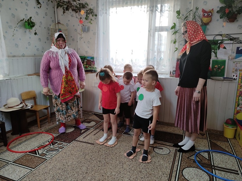 Подробнее о статье Спортивные соревнования  «Делай с нами, делай как мы, делай лучше нас!»