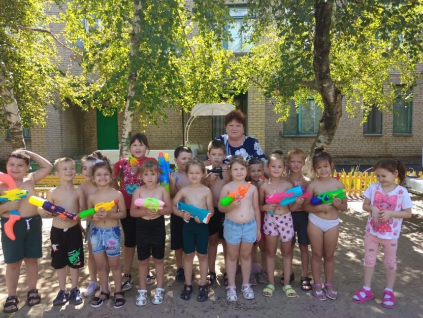 Подробнее о статье Водные развлечения «Брызги лета»