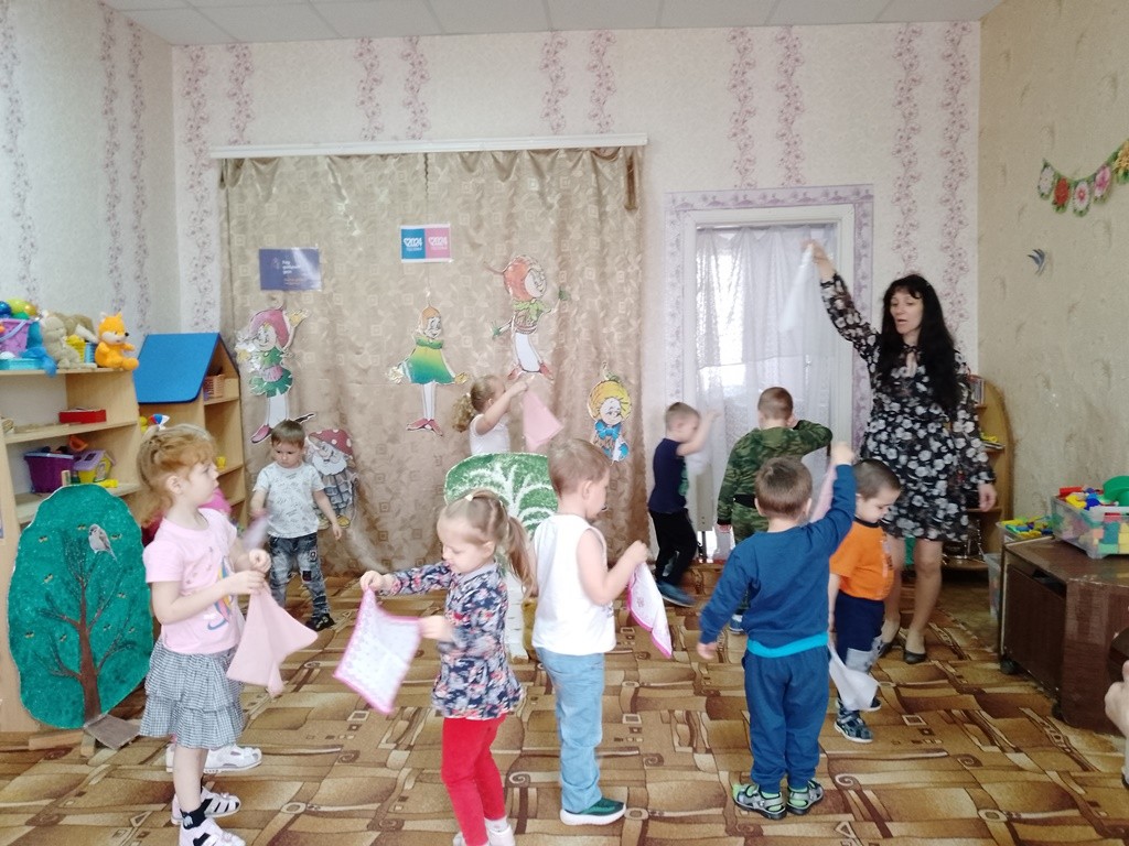Вы сейчас просматриваете Прогулка в весенний лес