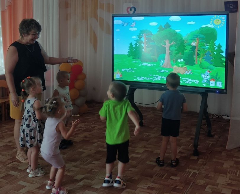 Подробнее о статье Веселое путешествие на лесную полянку